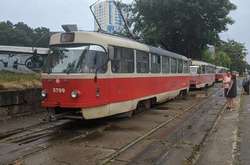 Через підтоплення в Києві зупинився рух трамваїв
