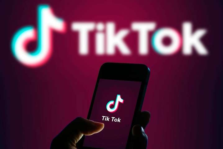 Власти Пакистана заблокировали TikTok из-за «аморального и неприличного» контента