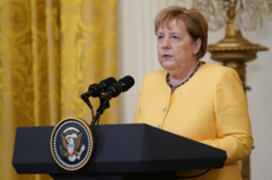 Ангела Меркель отметила, что текст декларации согласован с правительством США, а не с Конгрессом