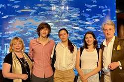 Виктор Ющенко опубликовал трогательный снимок с женой и детьми (фото)