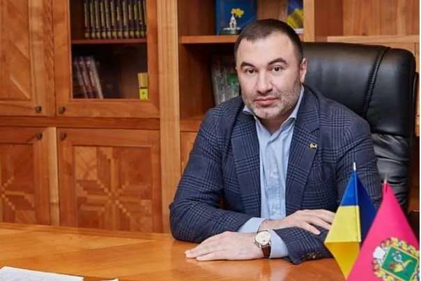 Голову Харківської облради, що фігурує у справі про хабар, не змогли виключити з фракції «Слуги народу»