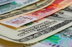 На початку тижня долар та євро подешевшали: курс валют на 26 липня