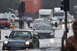 У Лондоні потужна злива спричинила потоп (відео)