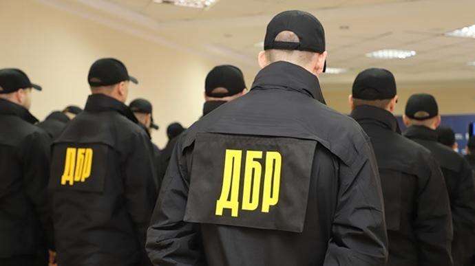 Справа про незаконну передачу арештованих $400 тисяч: ДБР допитало високопосадовців АРМА