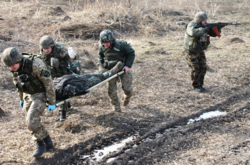 Обострение на Донбассе: боевики ранили семерых украинских военных