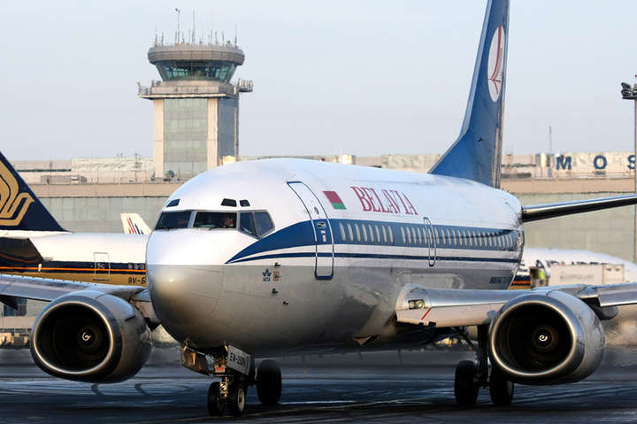 Авіакомпанія Belavia повідомила, чому їх літак екстрено сів у Москві 