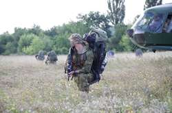 Українські військові влаштували складні навчальні змагання (фото)