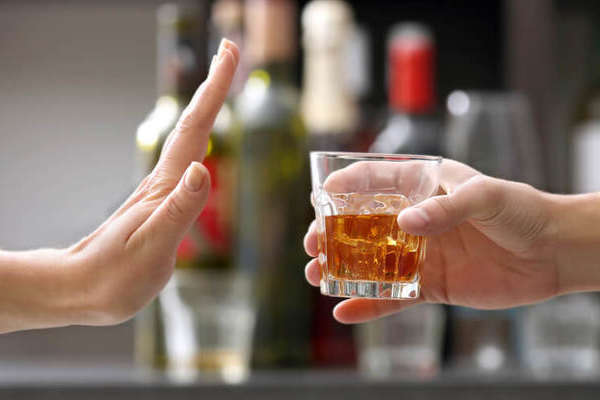Пити чи не пити? Депутати не можуть розібратися зі ставленням до алкоголю