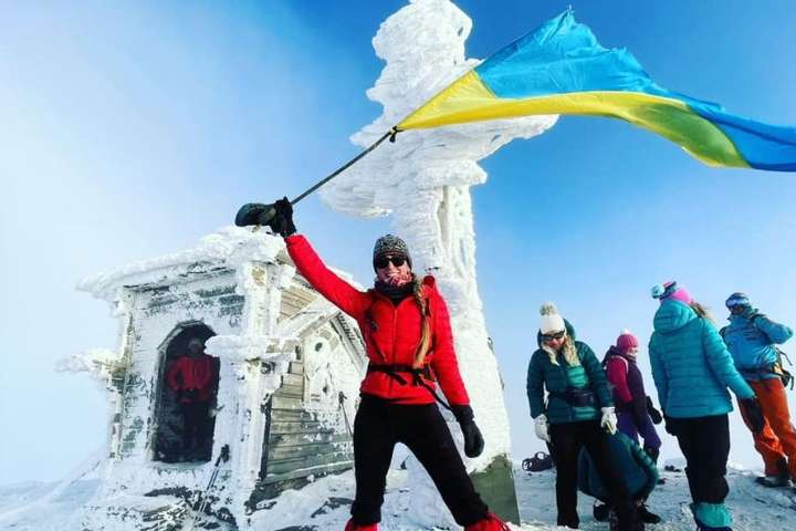 Українка вперше в історії підкорила найвищі гори в світі
