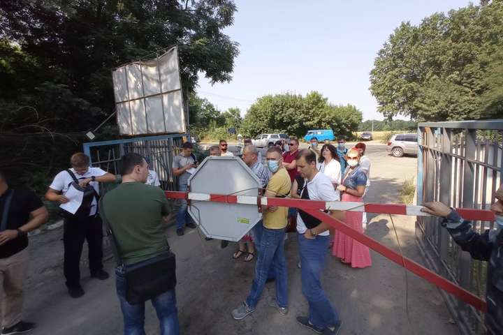 Києву загрожує сміттєвий колапс: СБУ заблокувала роботу полігона в Підгірцях