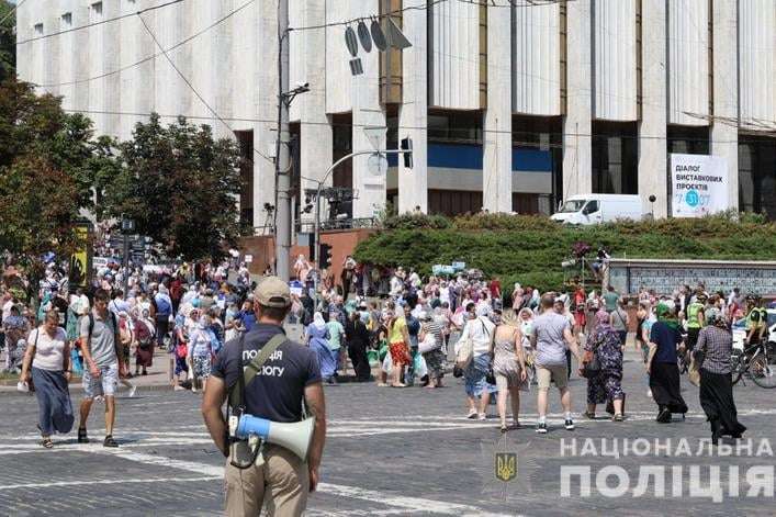 Цифри шокують: поліція назвала кількість учасників хресного ходу в Києві