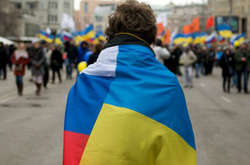 На Сході, а також серед прихожан УПЦ МП з думкою про те, що ми з росіянами – один народ, погоджуються понад 60% опитаних