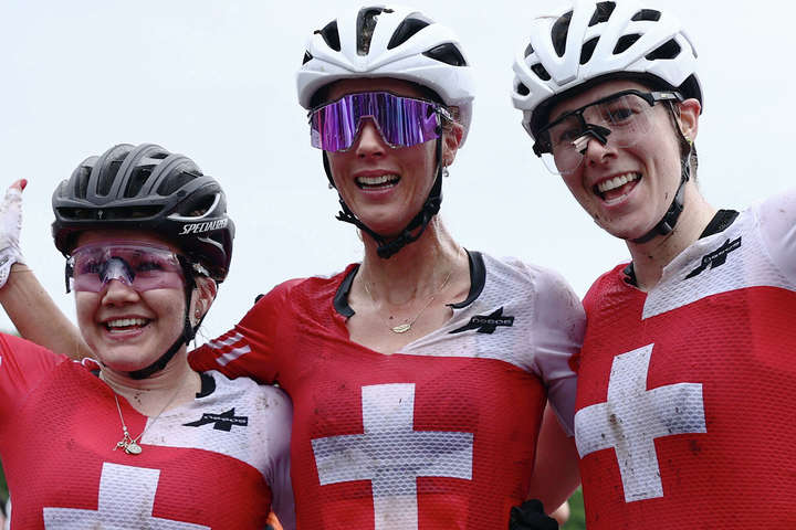Вперше у велоспорті весь п’єдестал на Іграх зайняли олімпійці однієї країни