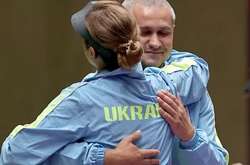 Олена Костевич і Олег Омельчук святкують успіх