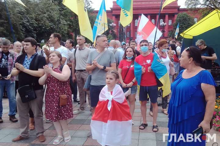 У Києві відбувається акція проти диктатури Лукашенка (фото)