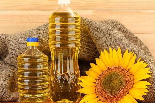 Соняшникова олія в Україні подорожчає до 100 грн, – прогноз експертів