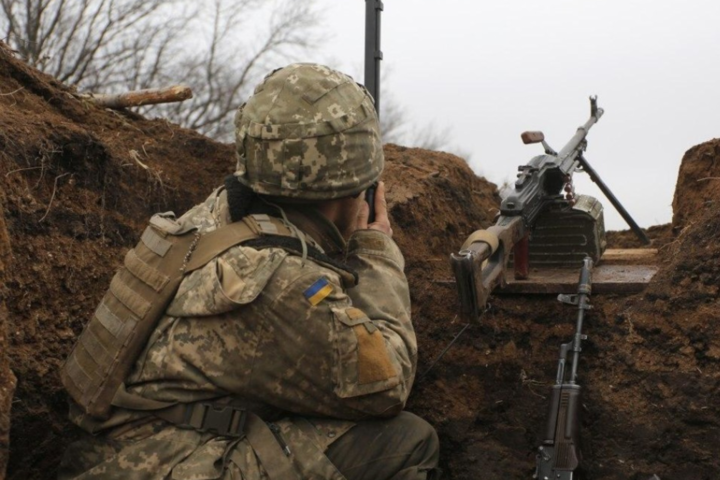 Доба на Донбасі: бойовики чотири рази обстріляли українські позиції
