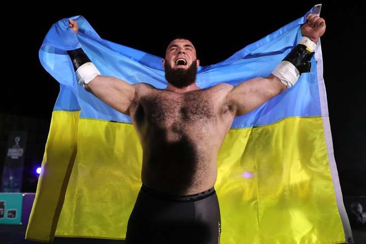 Олексій Новіков втретє виграв змагання світового туру стронгменів - Українець захистив титул найсильнішої людини планети