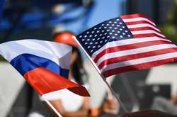 Речник Кремля стверджує, що Путін «неодноразово демонстрував політичну волю на нормалізацію відносин» США і Росії.