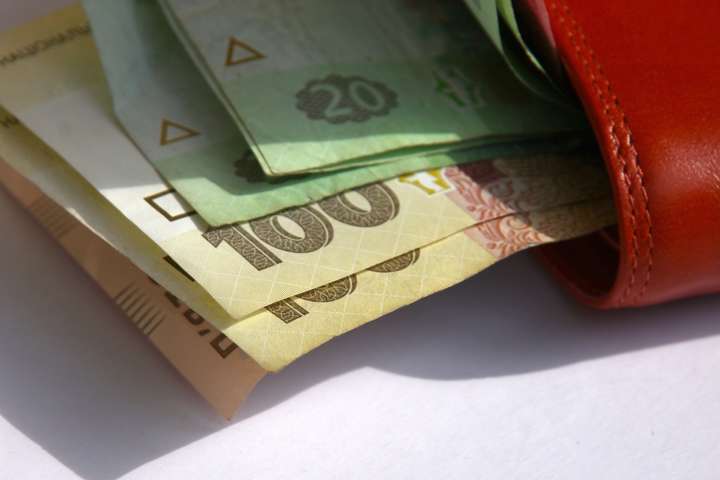 Держстат відзвітував, на скільки за рік зросла реальна зарплата українців