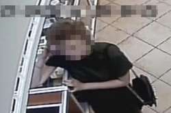 Камери відеонагляду зафіксували злодійку