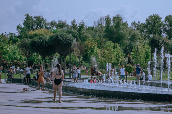 Влада Дніпра хоче заборонити купатися у фонтанах після трагедії з чотирирічним хлопчиком 