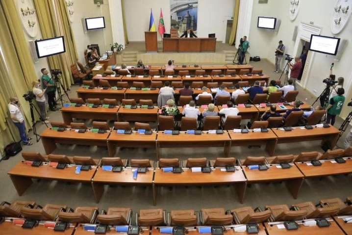 Мэр Запорожья Буряк просит парламент распустить городской совет