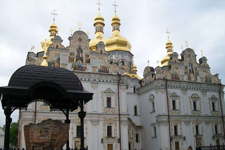 Церква Московського патріархату не може повернути $761 тис., покладених у банк Жеваго, який «лопнув»