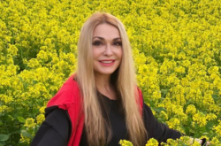 Ольга Сумская впервые опубликовала пикантные фото 20-летней давности