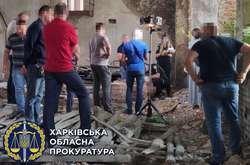  Імовірним вбивцем дівчини може бути 13-річний сусід, з яким малолітня гуляла у дворі будинку 