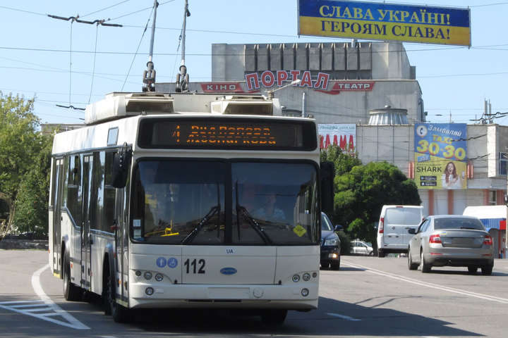 У Кропивницькому стартувала Covid-вакцинація в тролейбусах