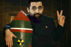 Шантаж світу ядерною зброєю: нардеп Арахамія став героєм курйозних фотожаб