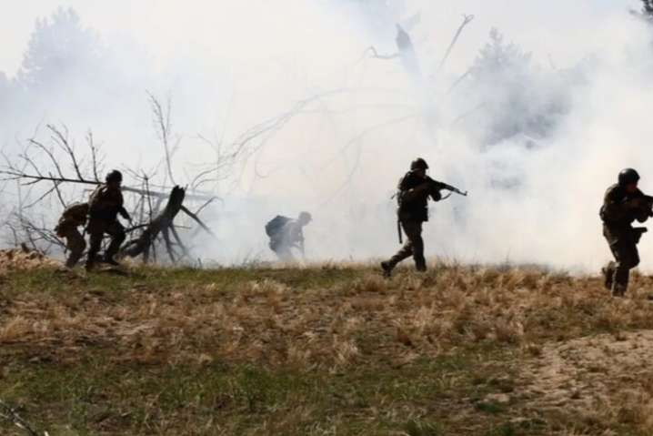 Боевики за сутки девять раз обстреляли украинских бойцов из минометов и пулеметов