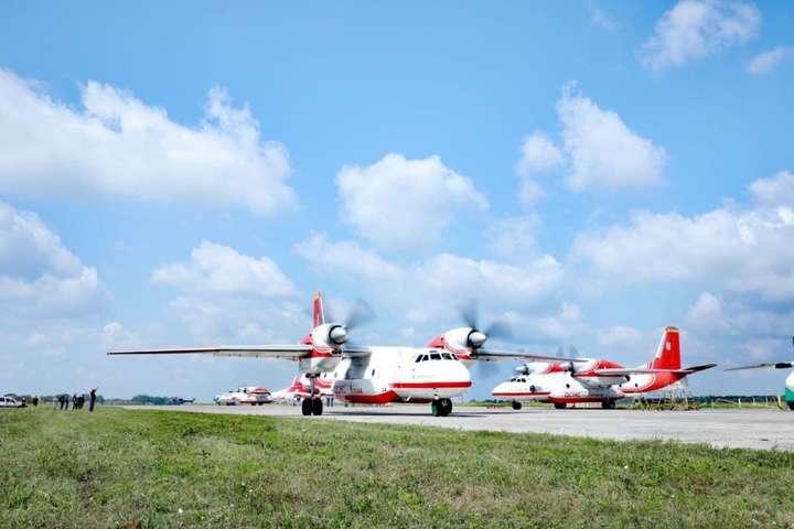 Українські літаки прибули до Туреччини боротися з лісовими пожежами