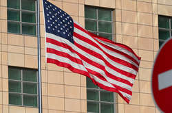 США звільнять 182 співробітників посольств у Росії