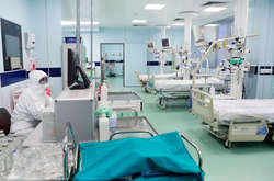 За час пандемії від коронавірусу померло майже 53 тис. українців