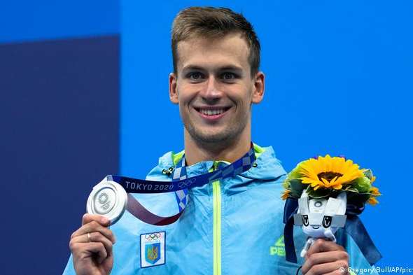 Михайло Романчук виграв першу срібну нагороду для нашої збірної в Токіо - Медальний залік Олімпіади після змагань 1 серпня