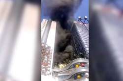 У Китаї загорілася Сіаньська вежа (відео)