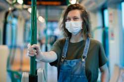 Нардеп уверен, что Украина в ближайшее время будет вынуждена внедрять ограничения для невакцинированных граждан