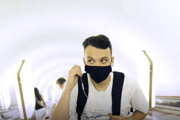У київській підземці диктор закашлявся під час оголошення: що сталося (відео)
