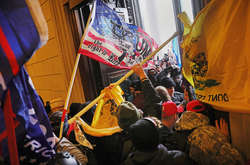 6 січня сотні прихильників Трампа штурмували будівлю Капітолія