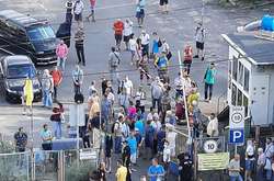 На місці автостоянки у Києві хочуть збудувати ЖК: люди обурені (фото)