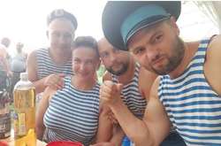  Надежда Савченко отметила День ВДВ 