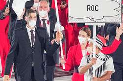 Официально российские спортсмены представляют не свое государство ...