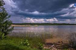 В пятницу Украину ожидается неустойчивая погода: где будут грозы