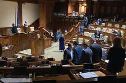 У засіданні парламенту Молдови оголосили перерву