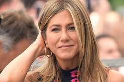 Дженніфер Еністон не спілкується з невакцинованими друзями