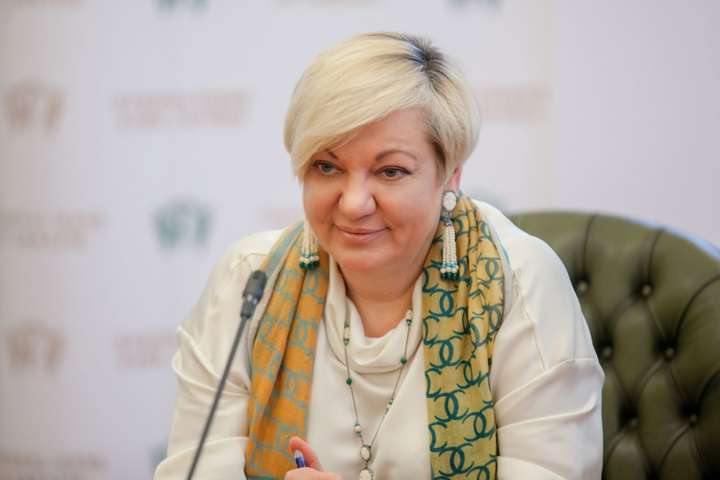 На думку Гонтаревої,&nbsp;всі тепер захочуть мати медаль олігарха - Гонтарева з Лондона розказала, чим її розсмішили українські депутати 