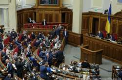 Водночас про зловживання владою з боку президента висловилися 12% громадян у селах і 21% - у великих містах