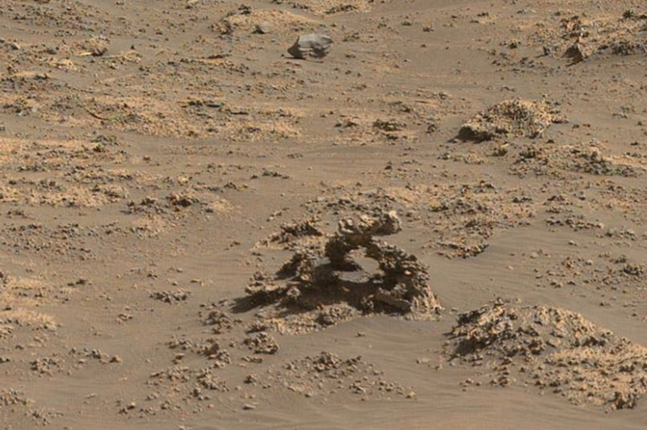На Марсі знайшли загадкову арку (фото)